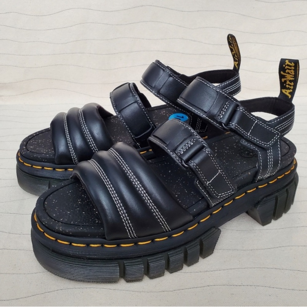 NEW Dr Martens Sandals Black Ricki 3 Strap Nappa Lux Leather Lug Sole Shoes Sz10